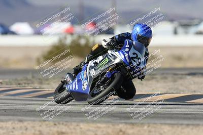 media/Dec-07-2025-CVMA (Sun) [[3e7d2de5dc]]/Race 7-Formula Lightweight Twins Shootout/